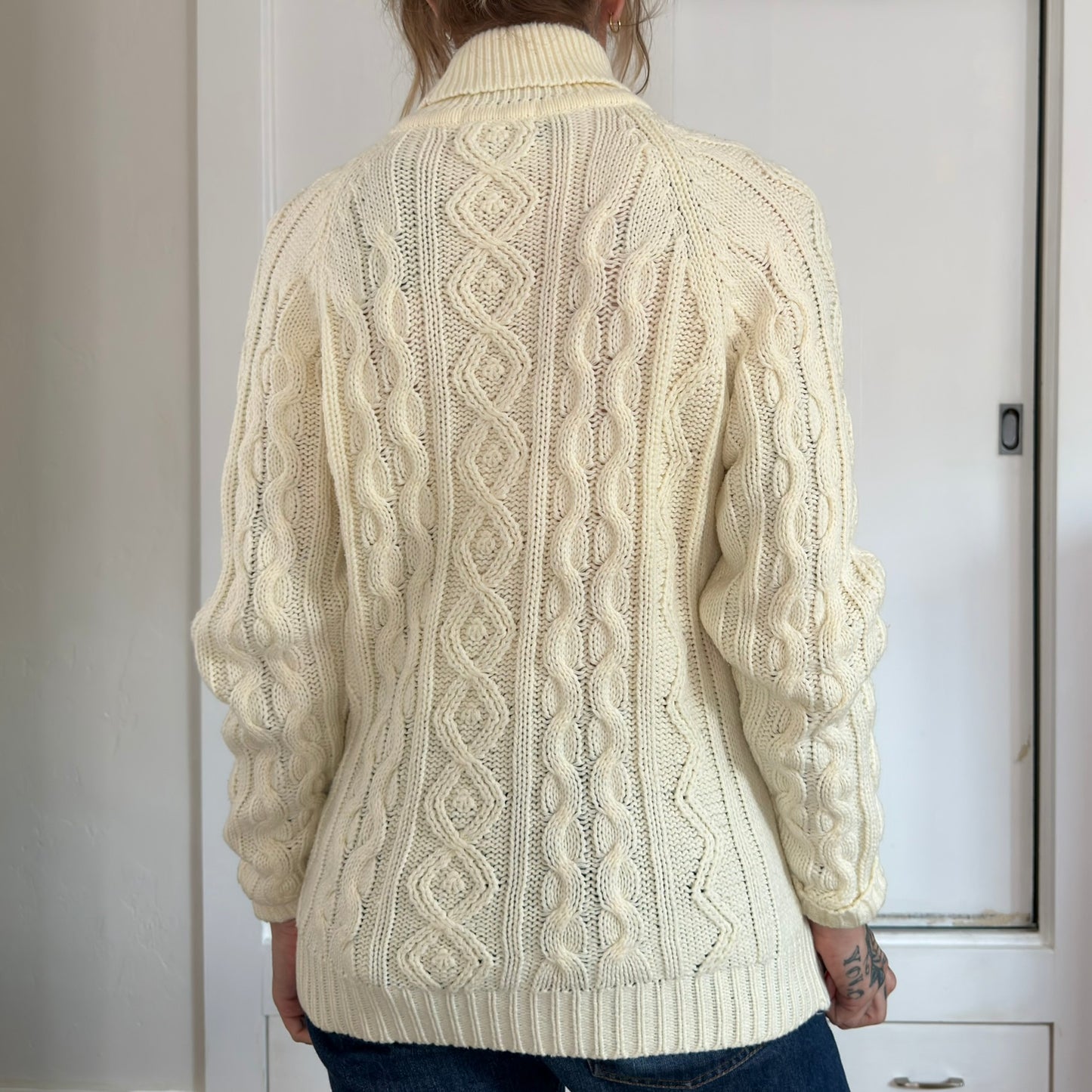 Vintage Kings Road Sears Cable Knit Turtleneck Sweater Cream Acrylic Mens M