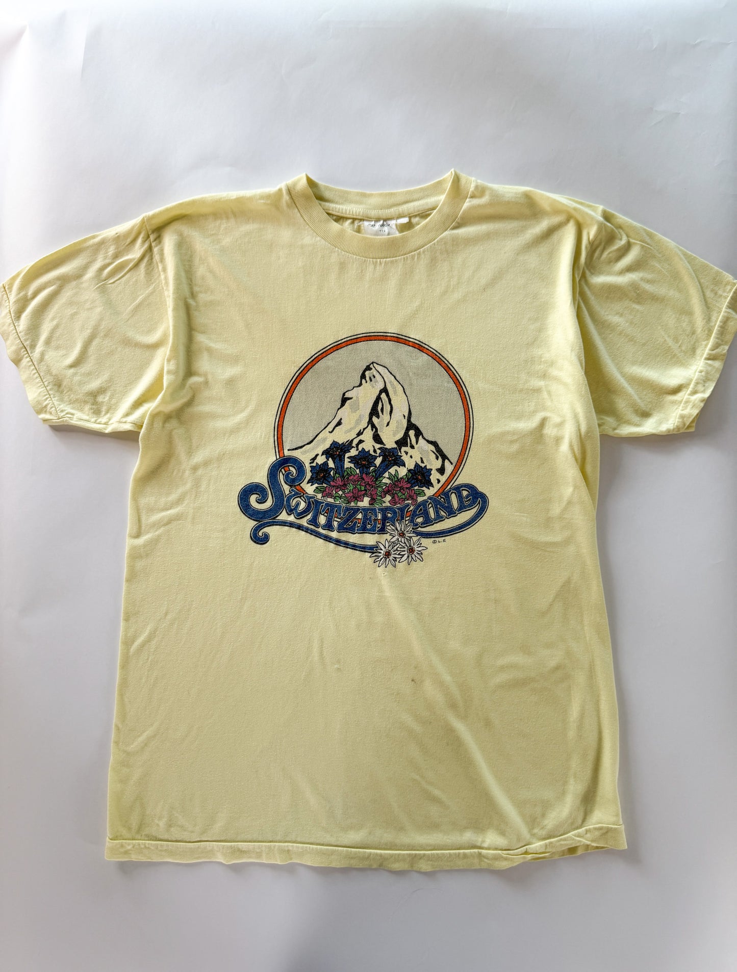 Vintage 1980s Switzerland Souvenir Tshirt