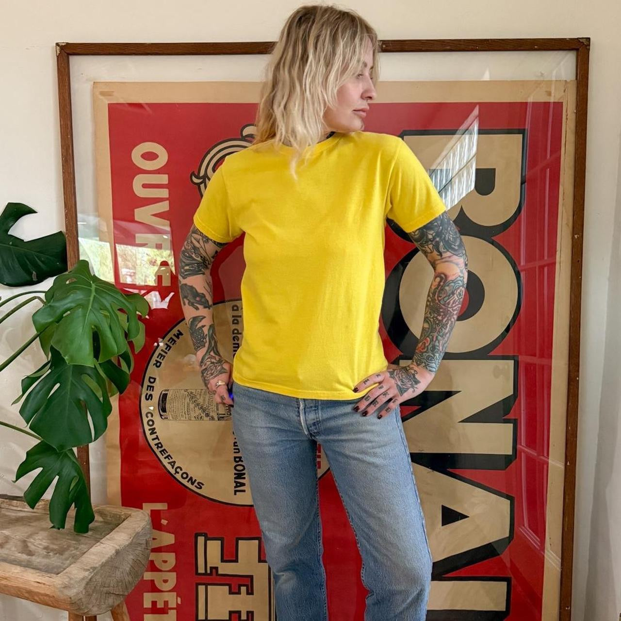 Vintage 1990s Yellow blank t shirt
