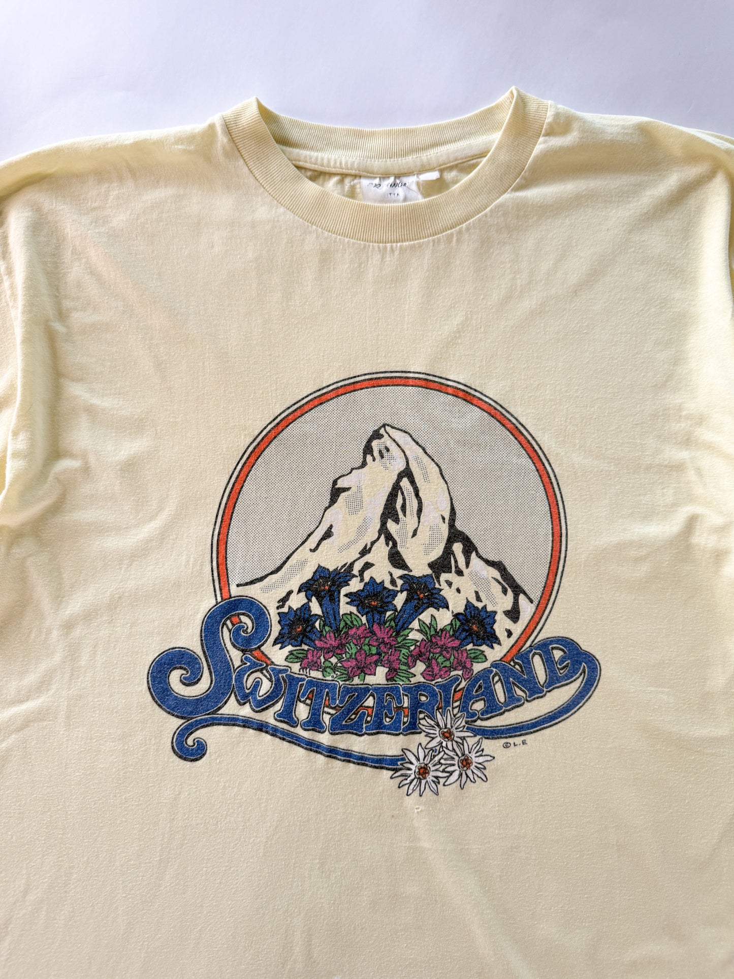 Vintage 1980s Switzerland Souvenir Tshirt