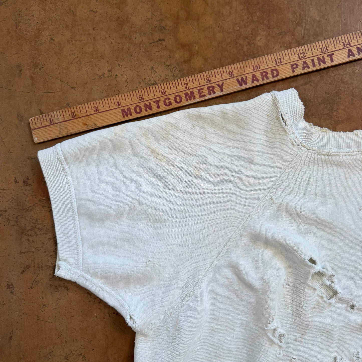 Vintage 1950s Cotton Short Sleeve Sweatshirt Distressed White Raglan Crewneck