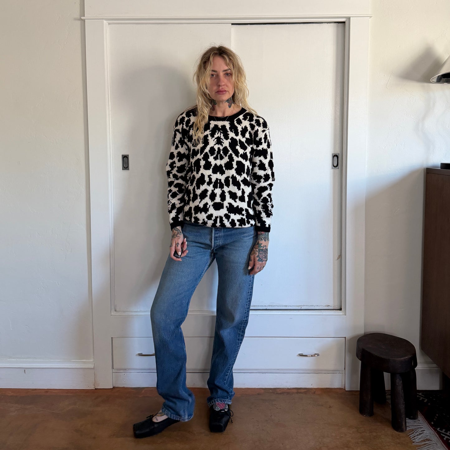 Vintage 1990s Leopard Print Crewneck Sweater Black White Knit Top Womens