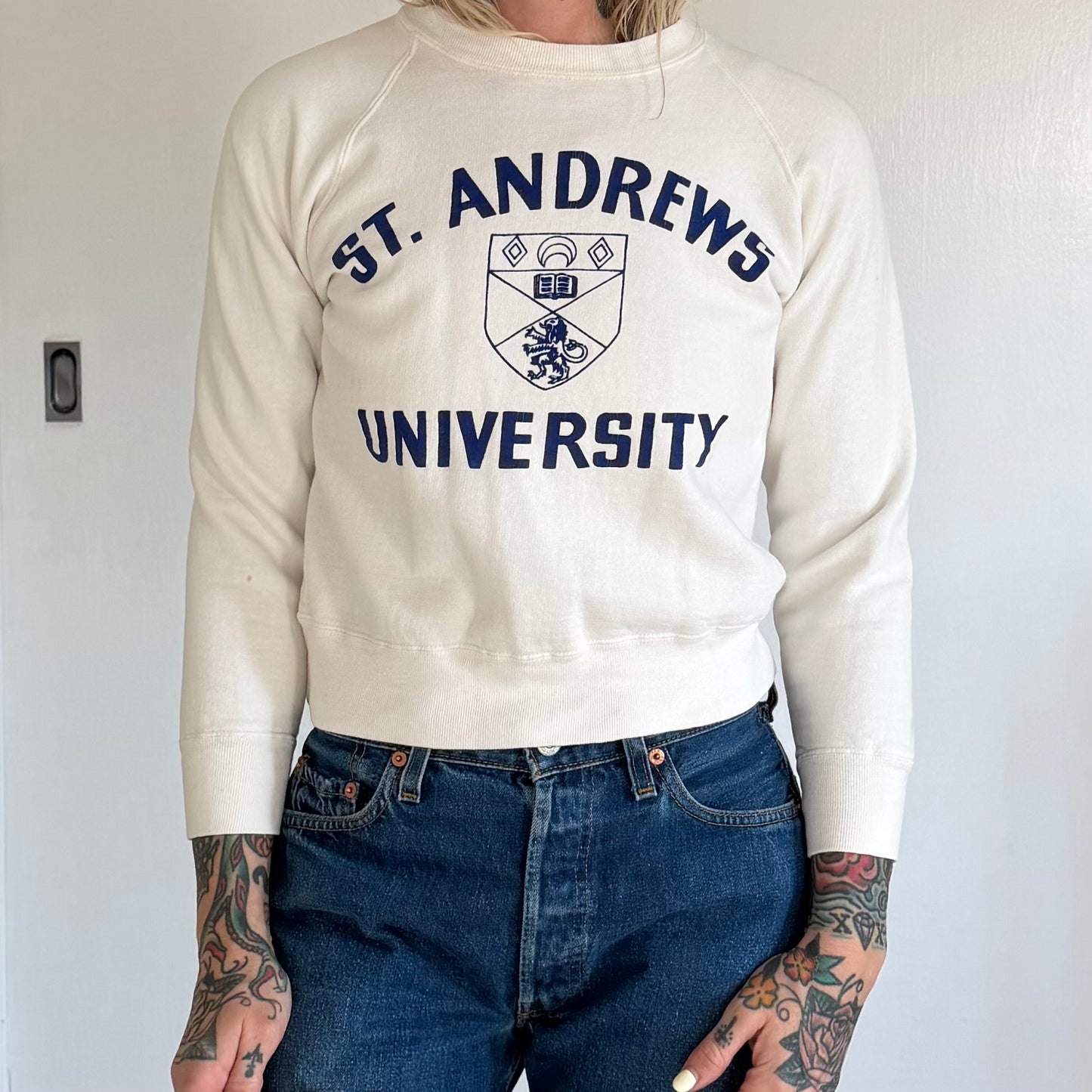 Vintage St Andrews University Sweatshirt Crest Raglan Pullover