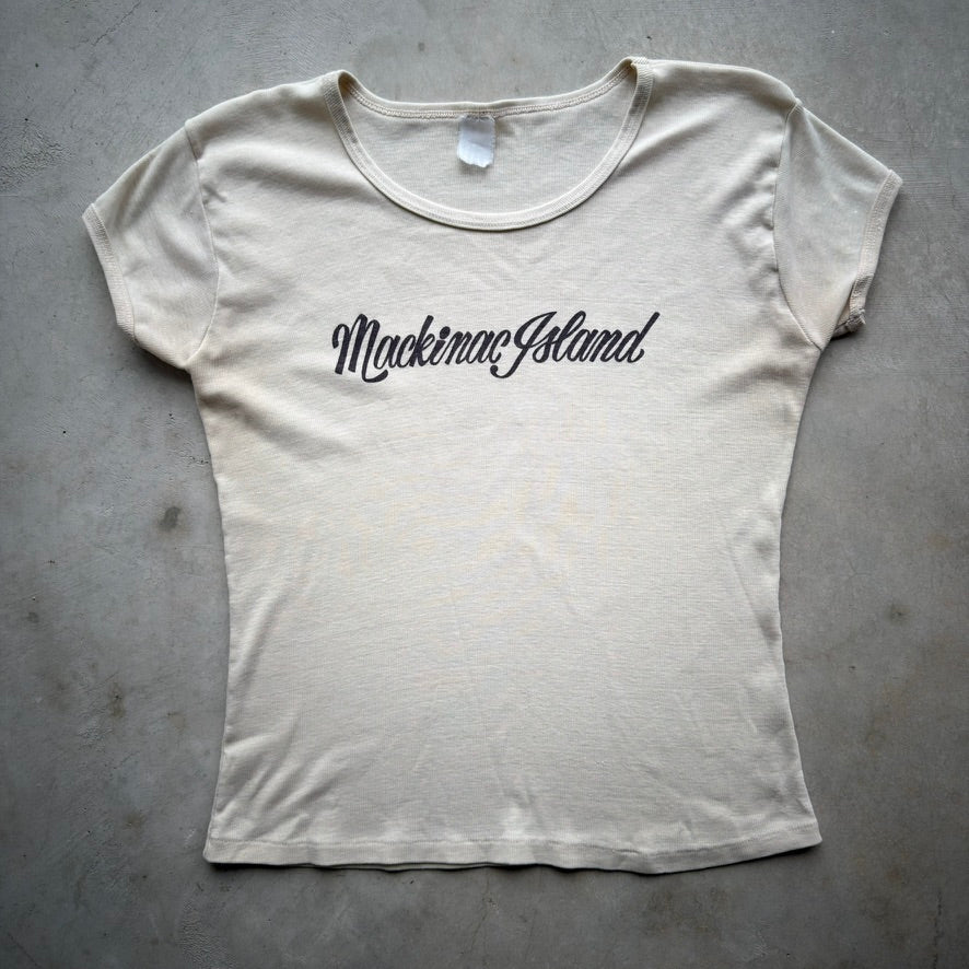 Vintage 1970s Mackinac Island Baby Tee Cream Graphic Souvenir T-Shirt