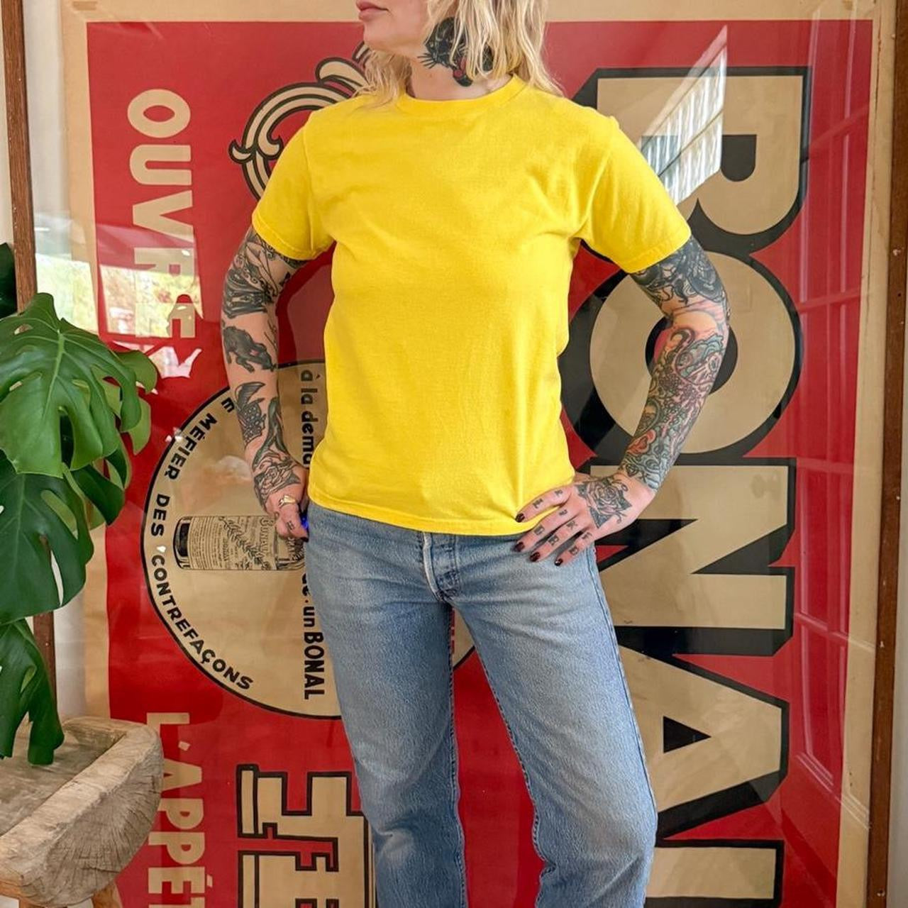 Vintage 1990s Yellow blank t shirt
