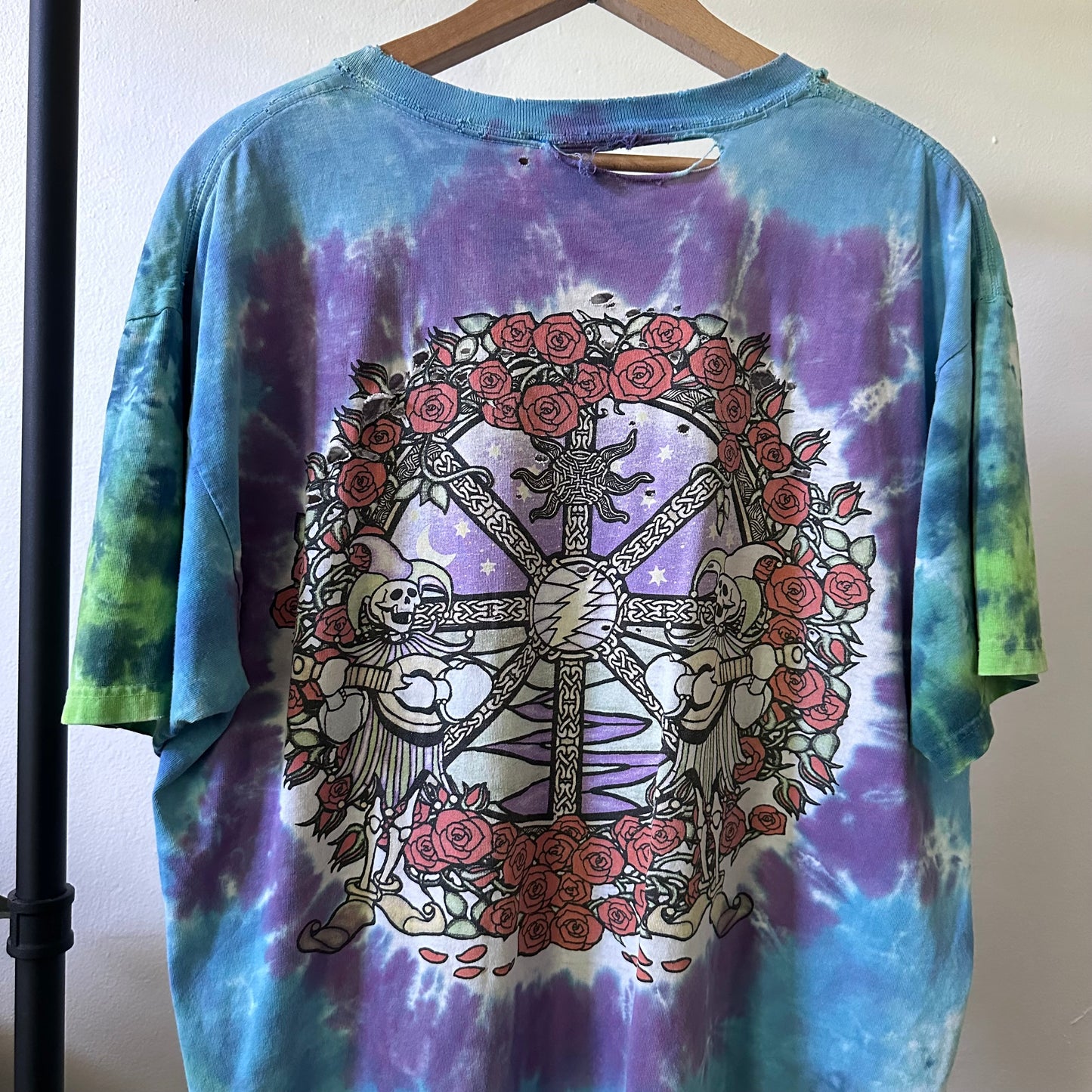 2000s Grateful Dead Thrashed t shirt