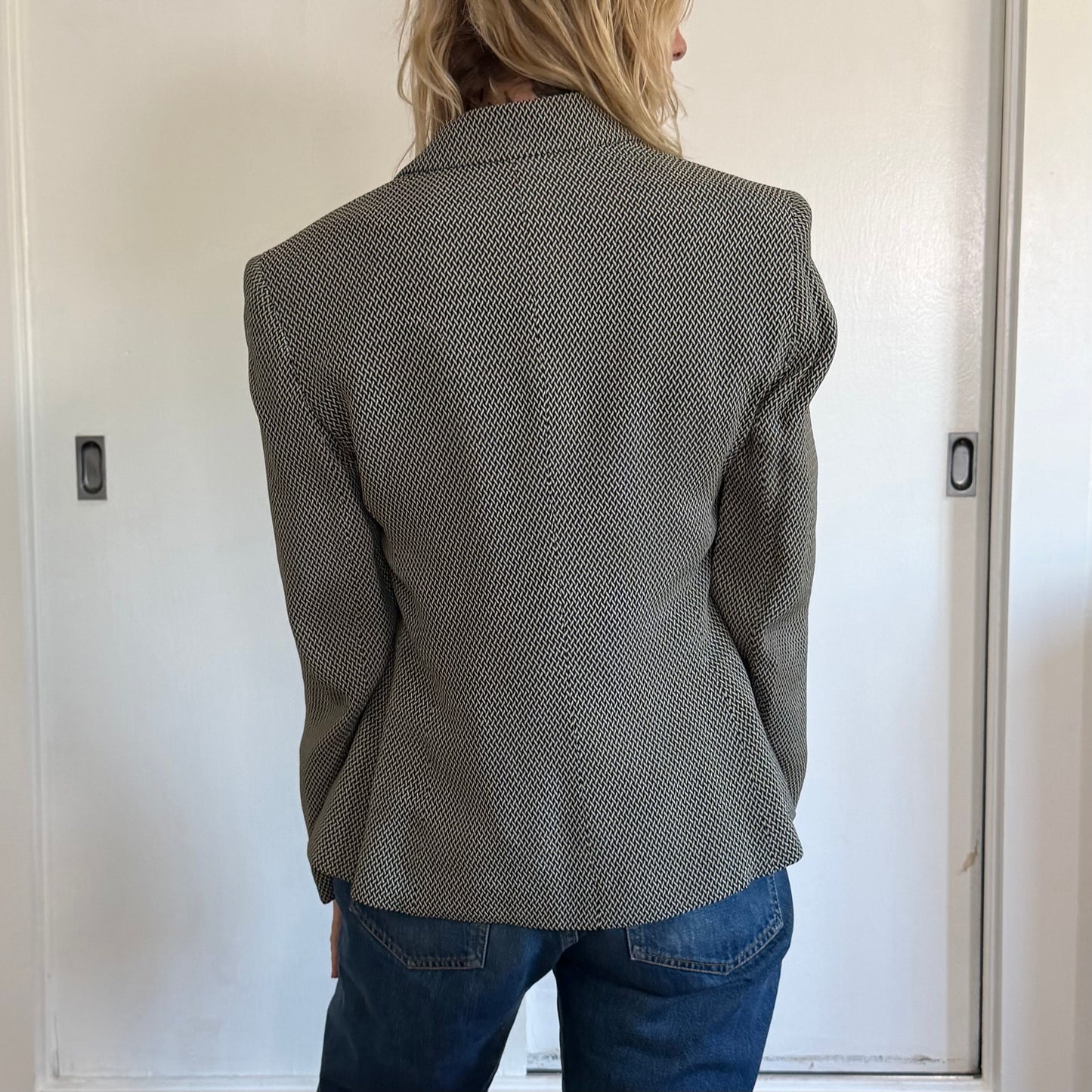 Vintage Jones Wear Black & Beige Chevron Pattern 2 Button Blazer
