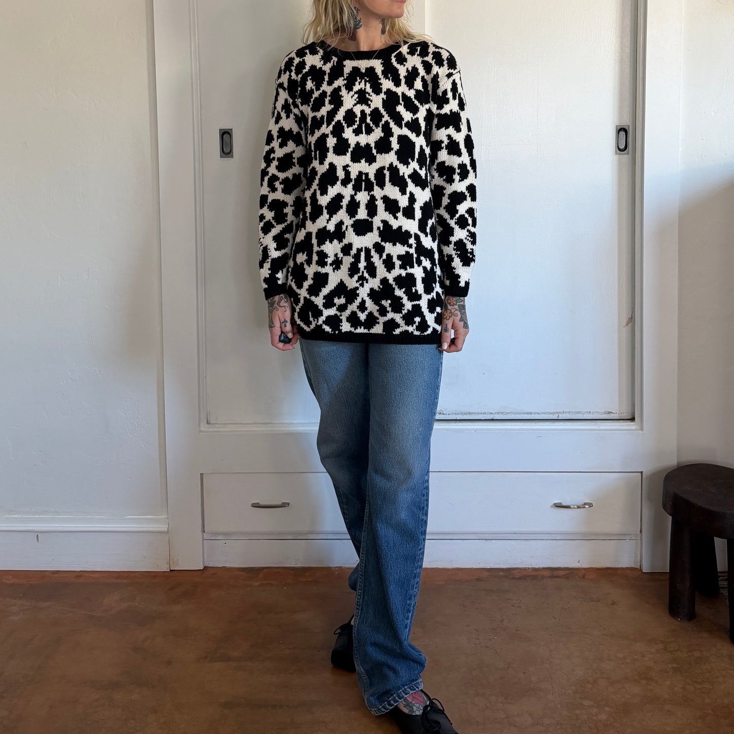 Vintage 1990s Leopard Print Crewneck Sweater Black White Knit Top Womens