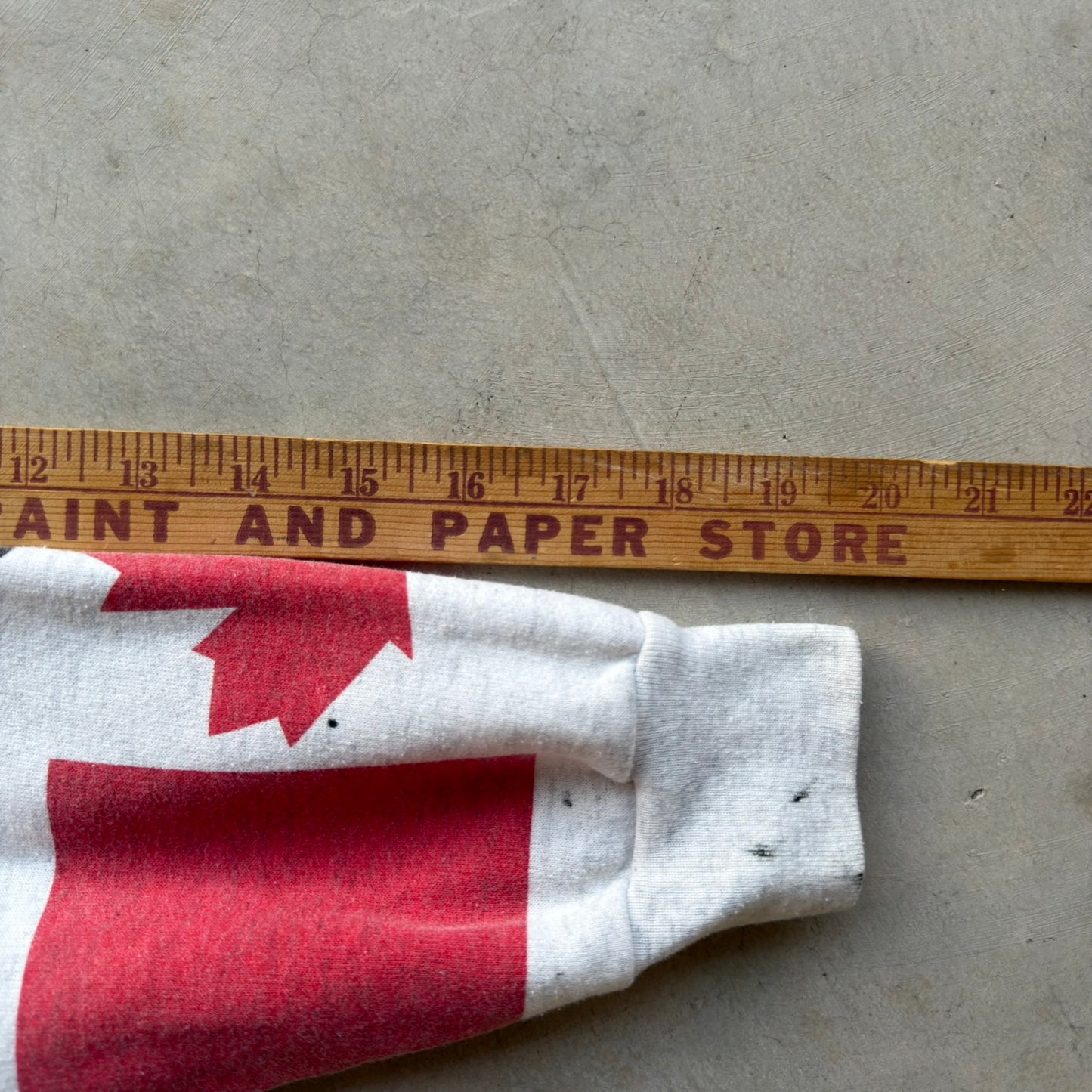 Vintage Canada Flag Graphic Hoodie Ash Grey XL 50/50 Souvenir Sweatshirt