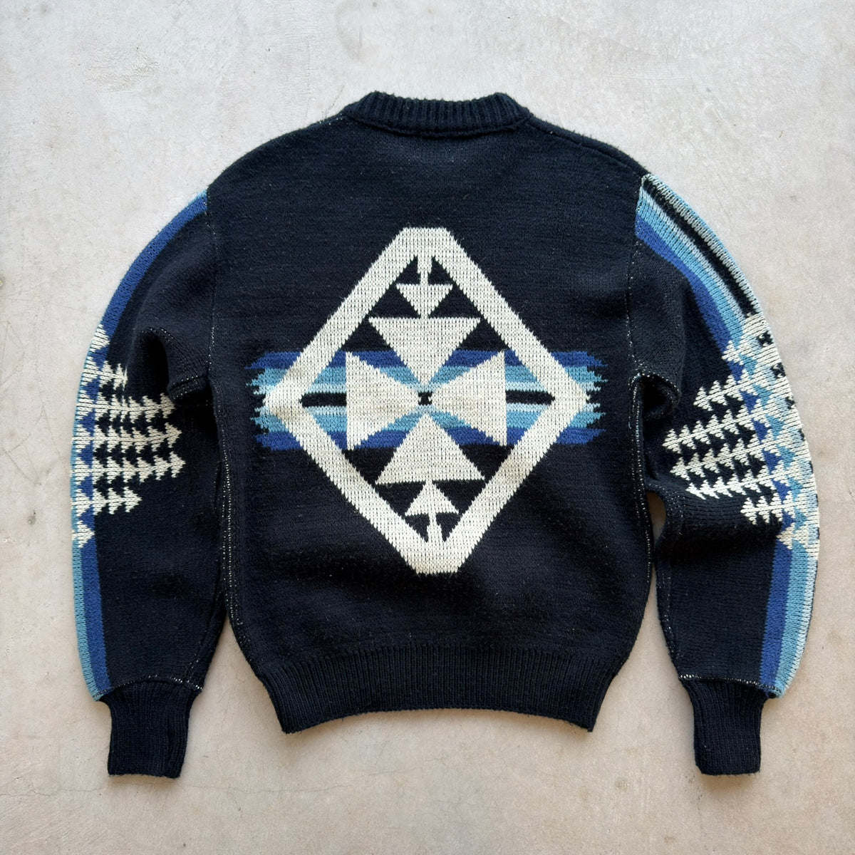 Vintage Montgomery Ward Wintuk Orlon Southwestern Chevron Geometric Knit Sweater Large