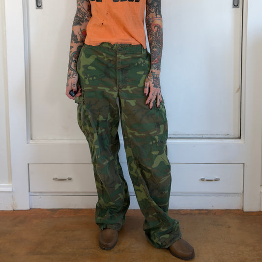 Vintage 80s US Military Woodland Camo Cargo Pants