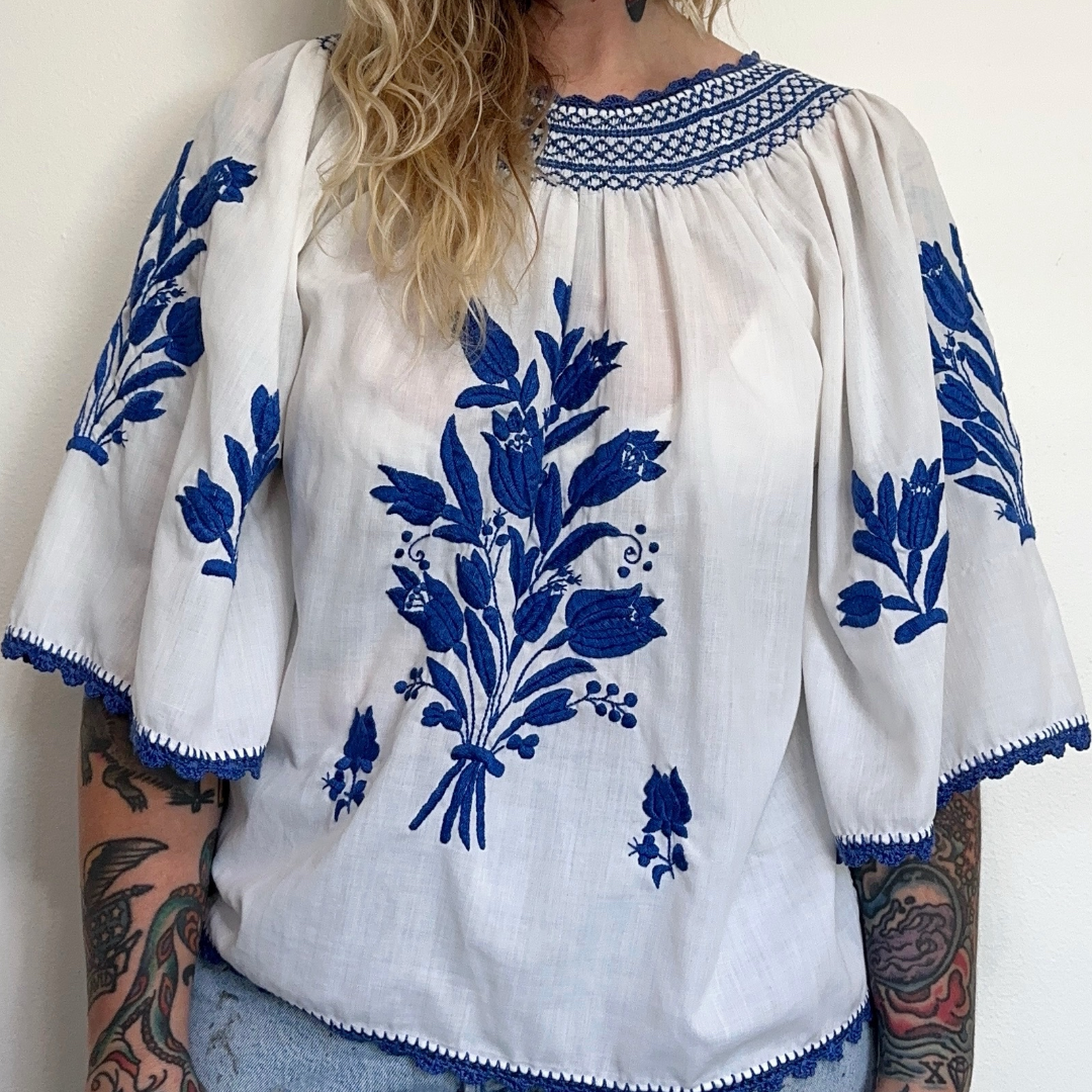 70s Floral Embroidered Blouse