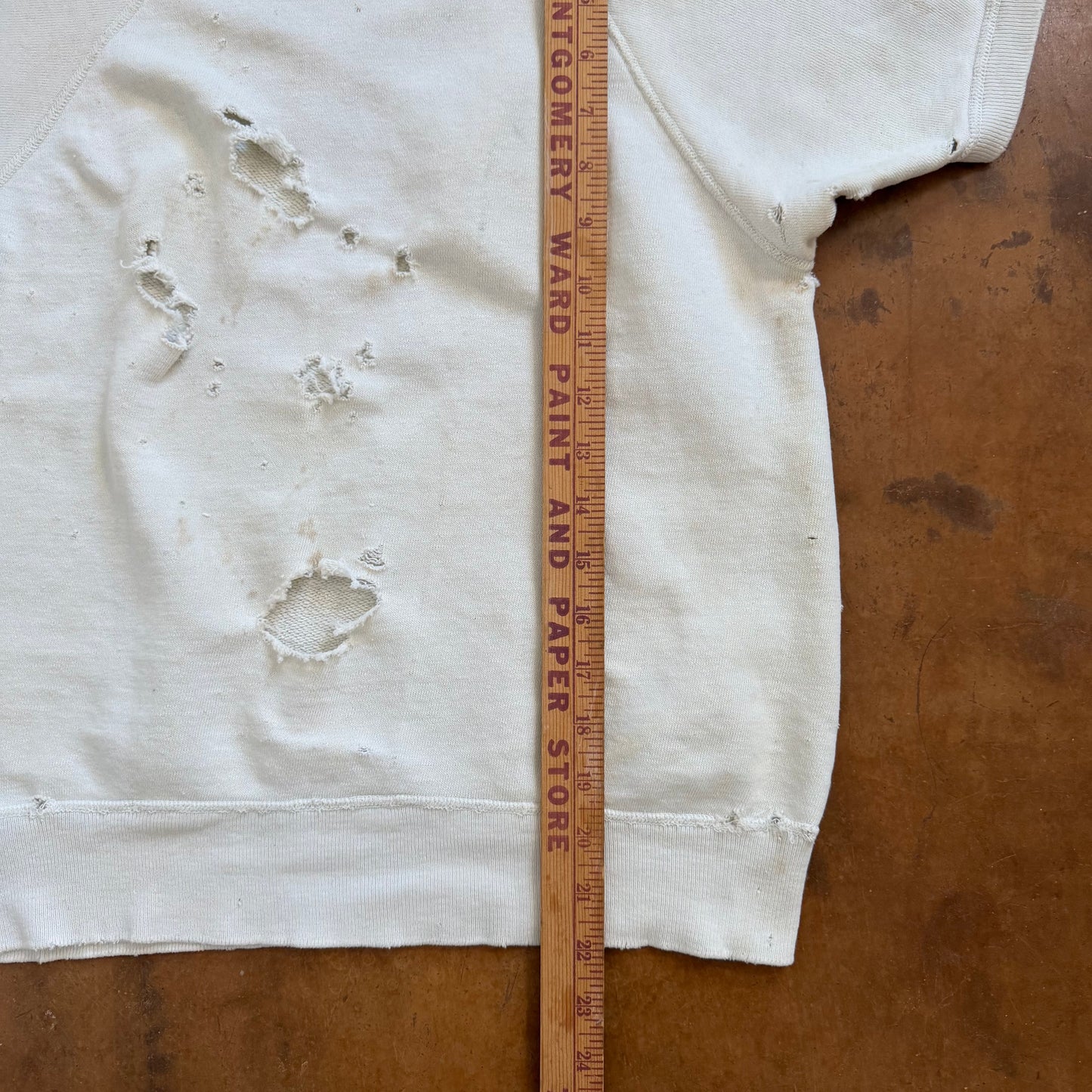 Vintage 1950s Cotton Short Sleeve Sweatshirt Distressed White Raglan Crewneck